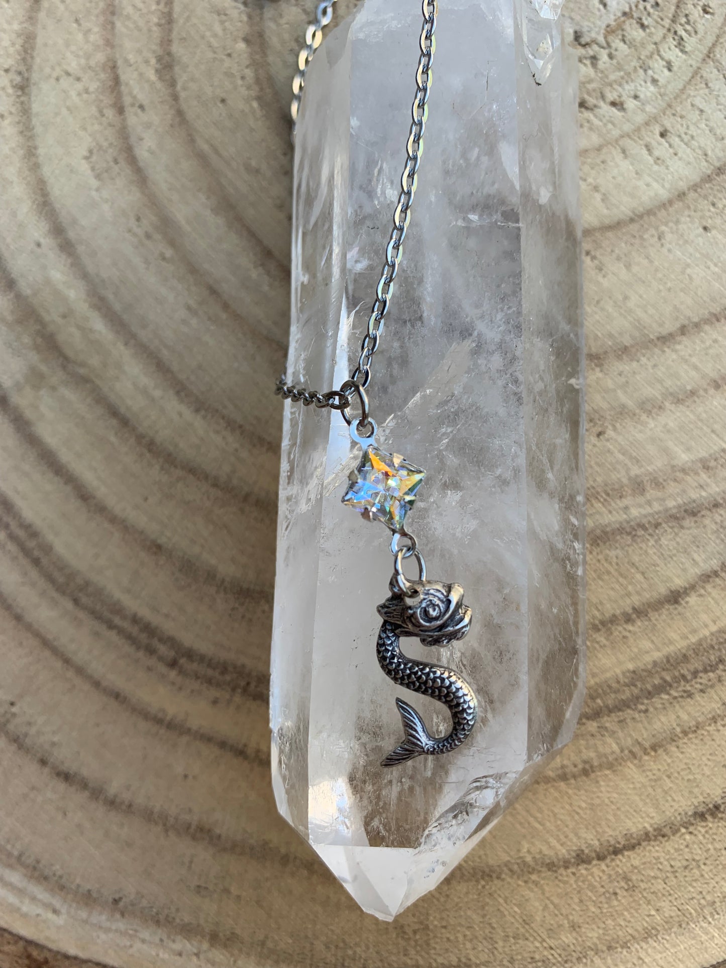 Bijou vibratoire d'intention : aide à la reconnexion du Féminin Sacrée avec l'énergie du Serpent cosmic