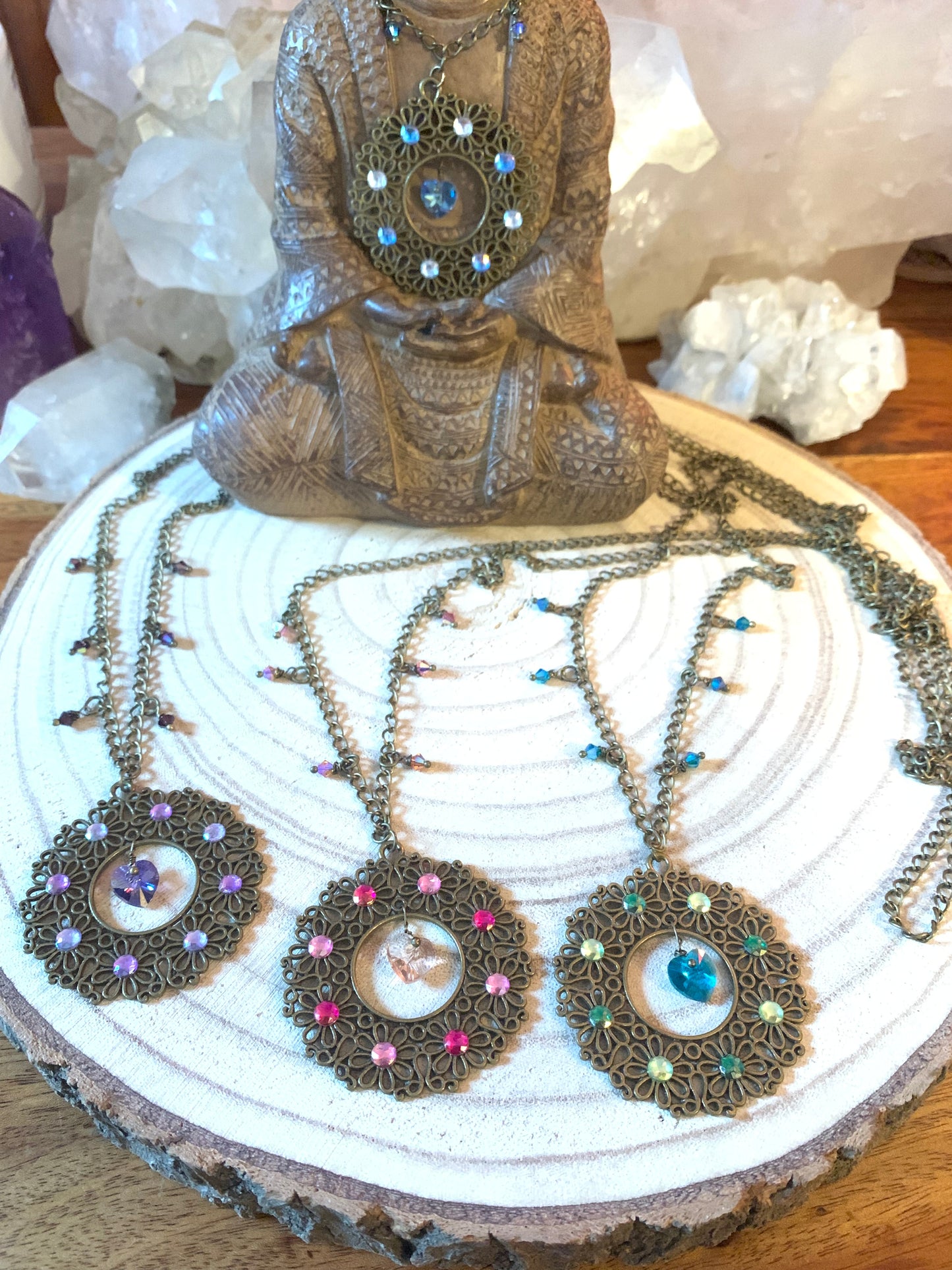 Bijou vibratoire d'intention : chakra gorge "Amour de sautoir chakra Gorge"