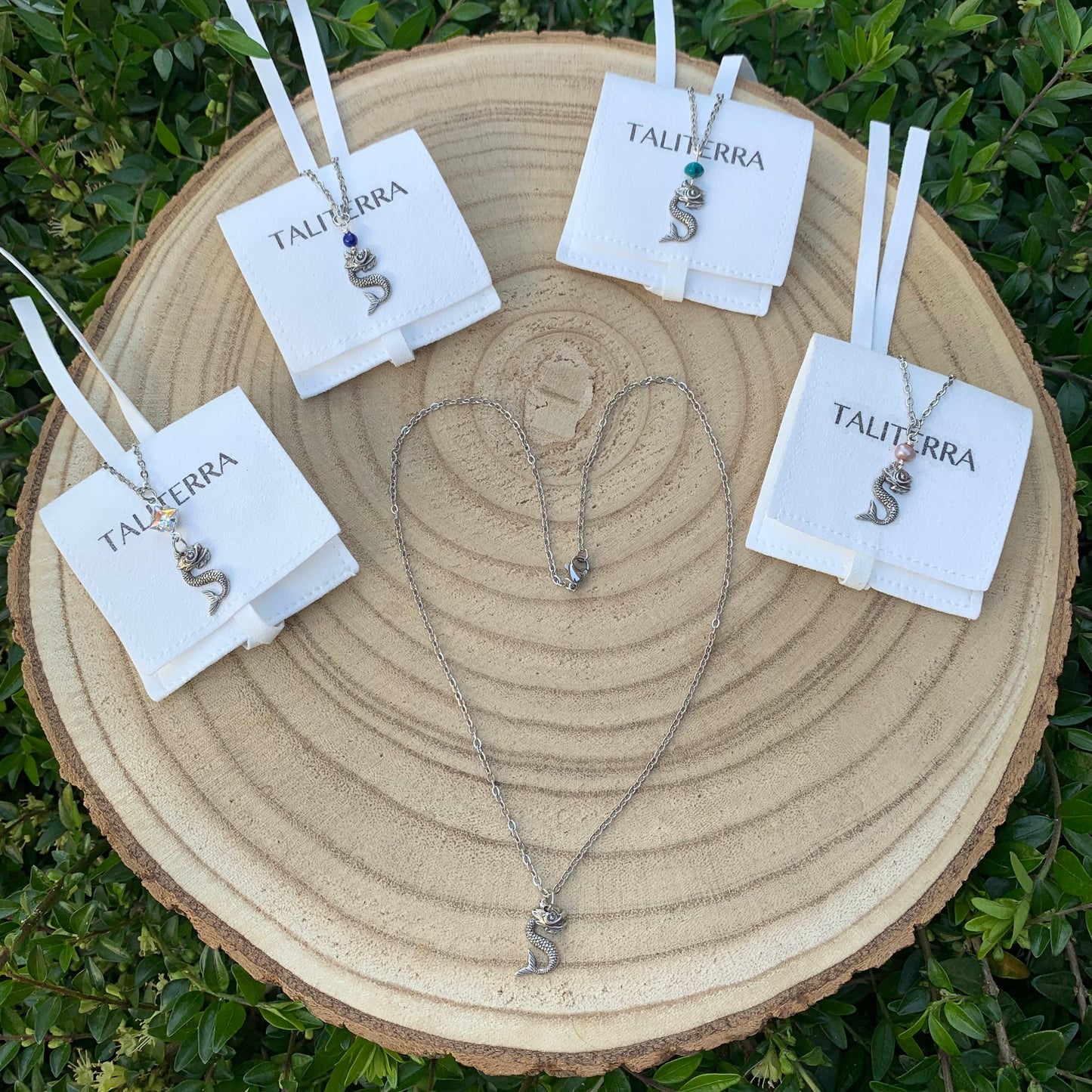 Bijou vibratoire d'intention : aide à la reconnexion du Féminin Sacrée avec l'énergie du Serpent cosmique, la dragonne primordiale Tiamat