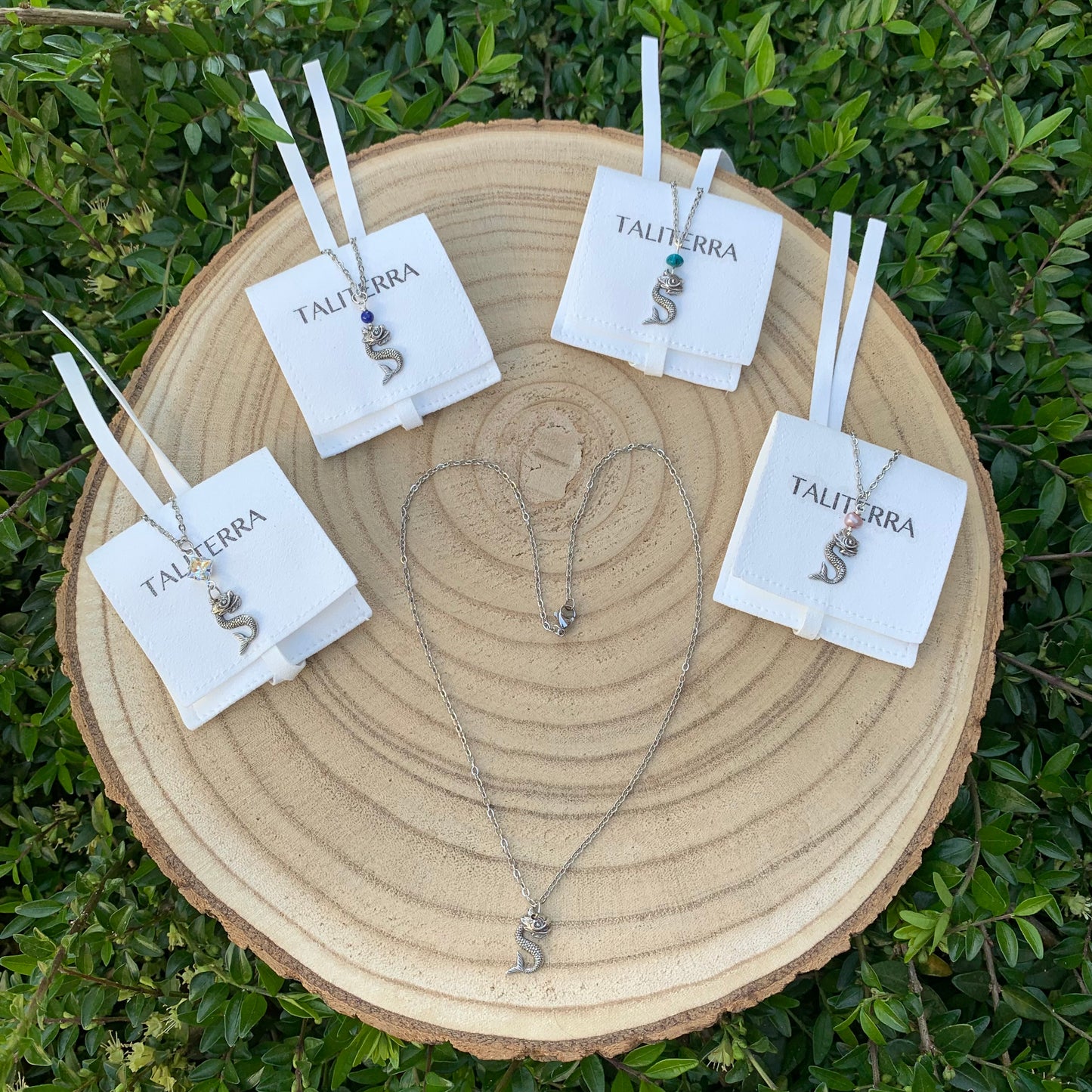 Bijou vibratoire d'intention : aide à la reconnexion du Féminin Sacrée avec l'énergie du Serpent cosmique, la dragonne primordiale Tiamat