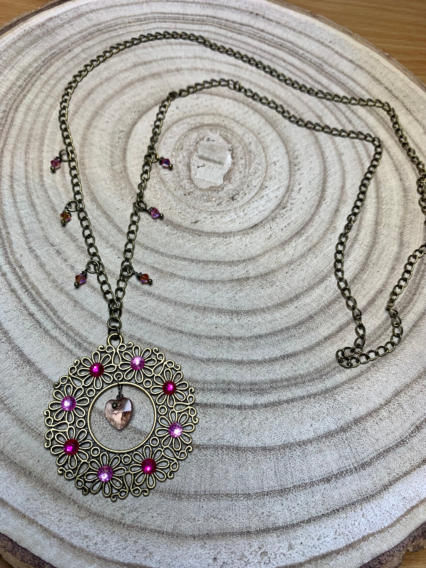 Bijou vibratoire d'intention : chakra coeur " Amour de sautoir Chakra coeur Rose "
