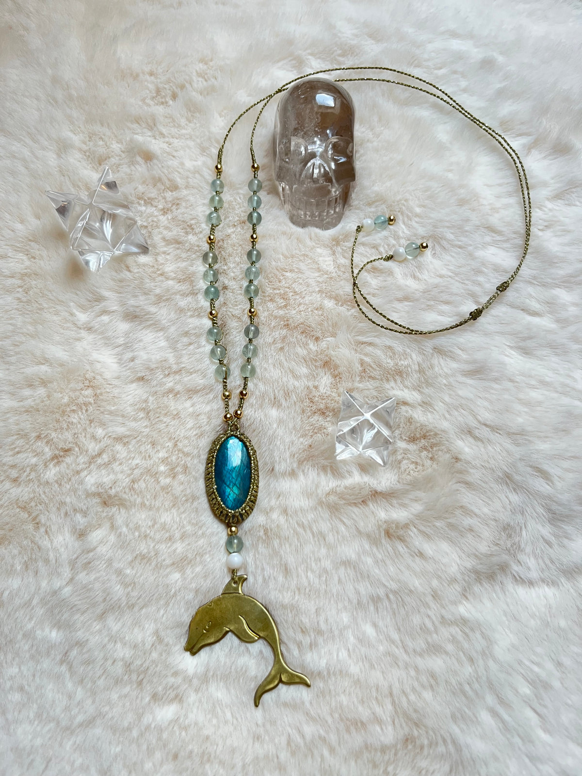 Collier-sautoir JOA-AlCHIMIA énergie des MAÎTRES DAUPHINS