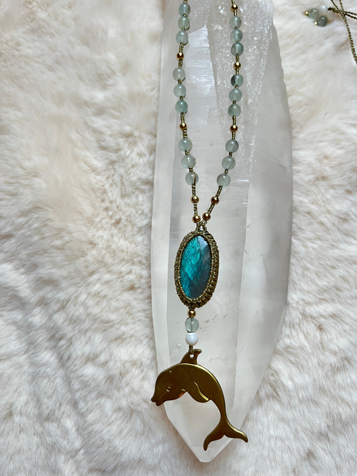 Collier-sautoir JOA-AlCHIMIA énergie des MAÎTRES DAUPHINS
