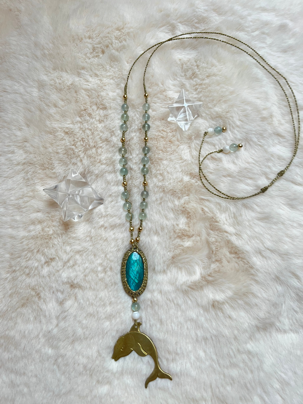 Collier-sautoir JOA-AlCHIMIA énergie des MAÎTRES DAUPHINS