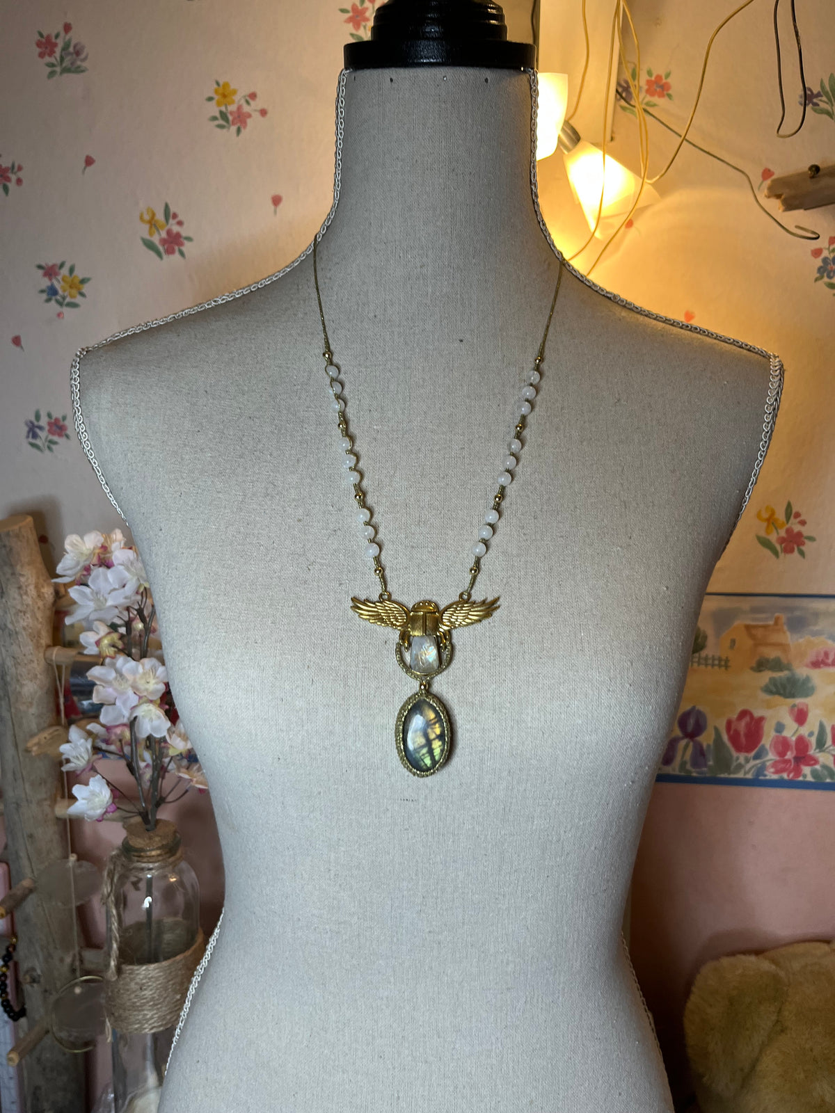 Collier-sautoir AURORA-FEMINA Energie PRÊTRESSE D'ISIS - FEMININ SACRE