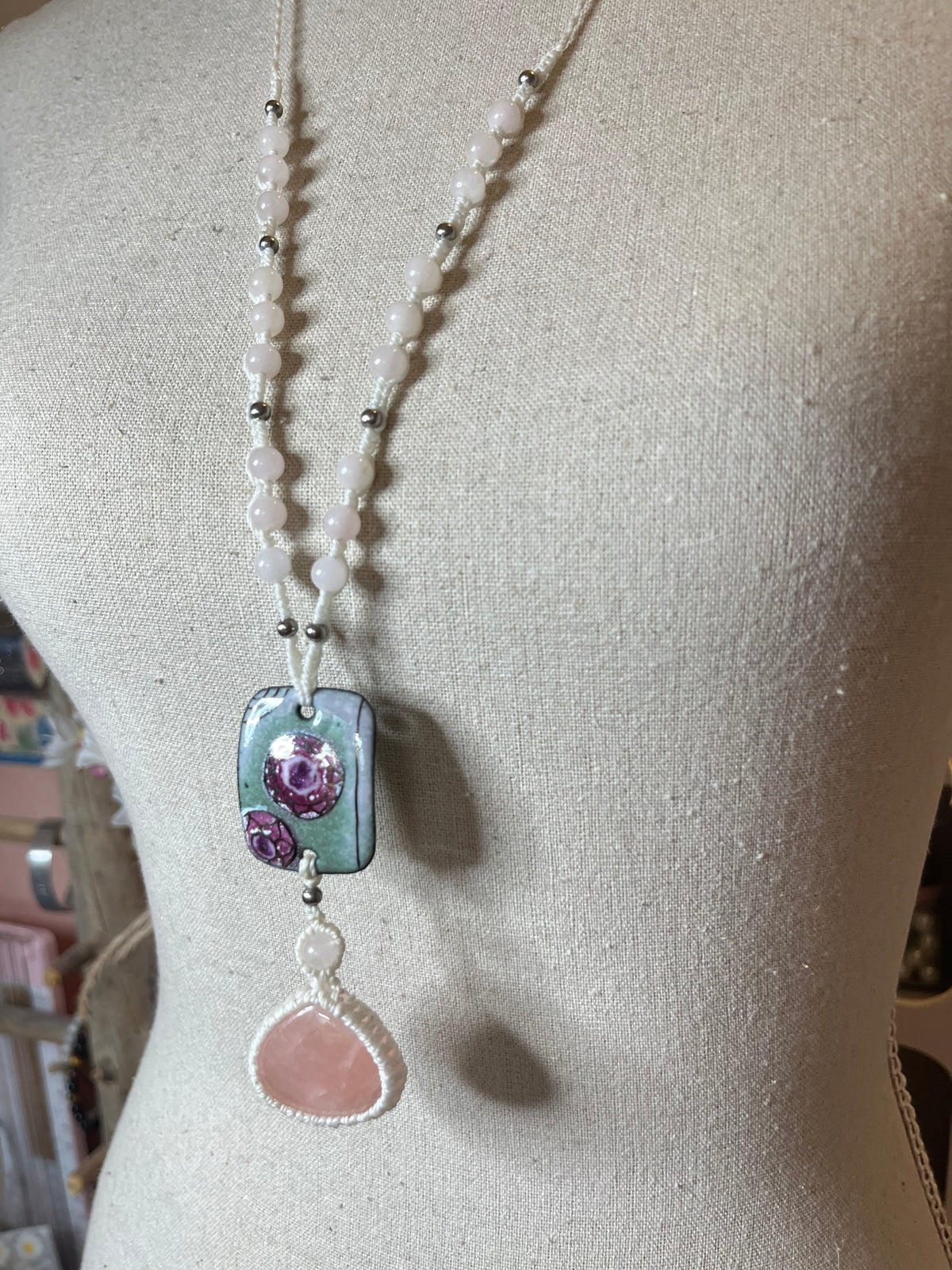 Collier-sautoir  MYRIAM'A Médecine de la Rose