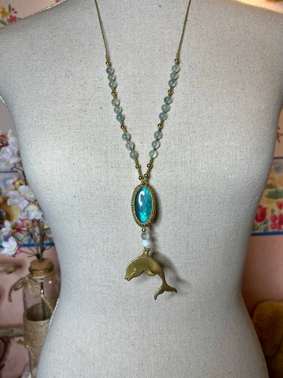 Collier-sautoir JOA-AlCHIMIA énergie des MAÎTRES DAUPHINS