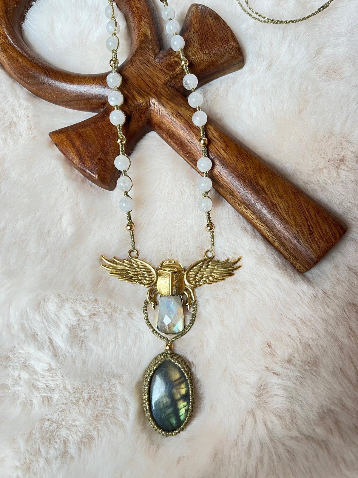 Collier-sautoir AURORA-FEMINA Energie PRÊTRESSE D'ISIS - FEMININ SACRE